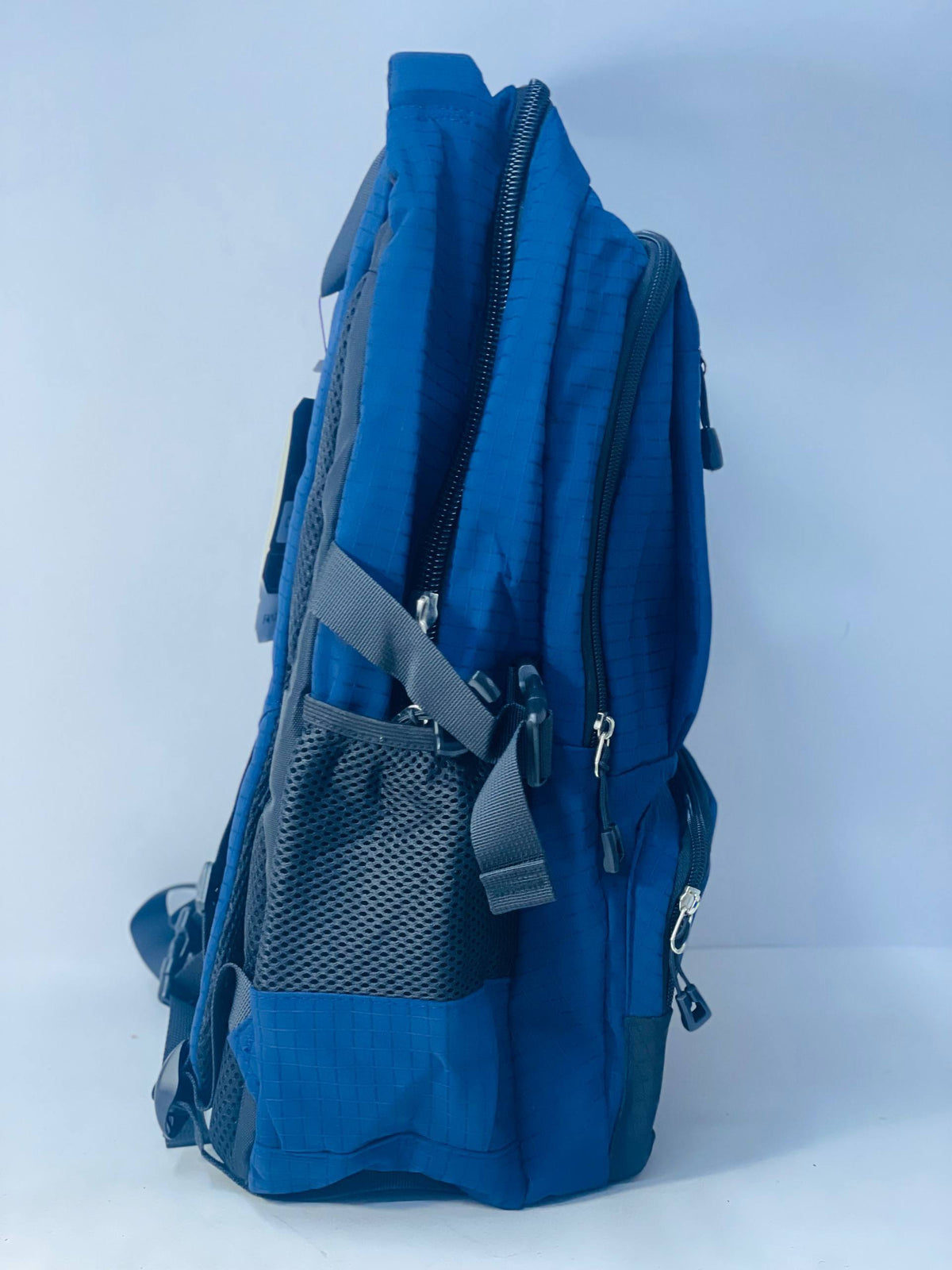 شنطة  FANTASTIC ♻️®️♻️❇️🎒👝 الشنطة الاولادي السادة 🧒🏻🧒🏻🎒🎒