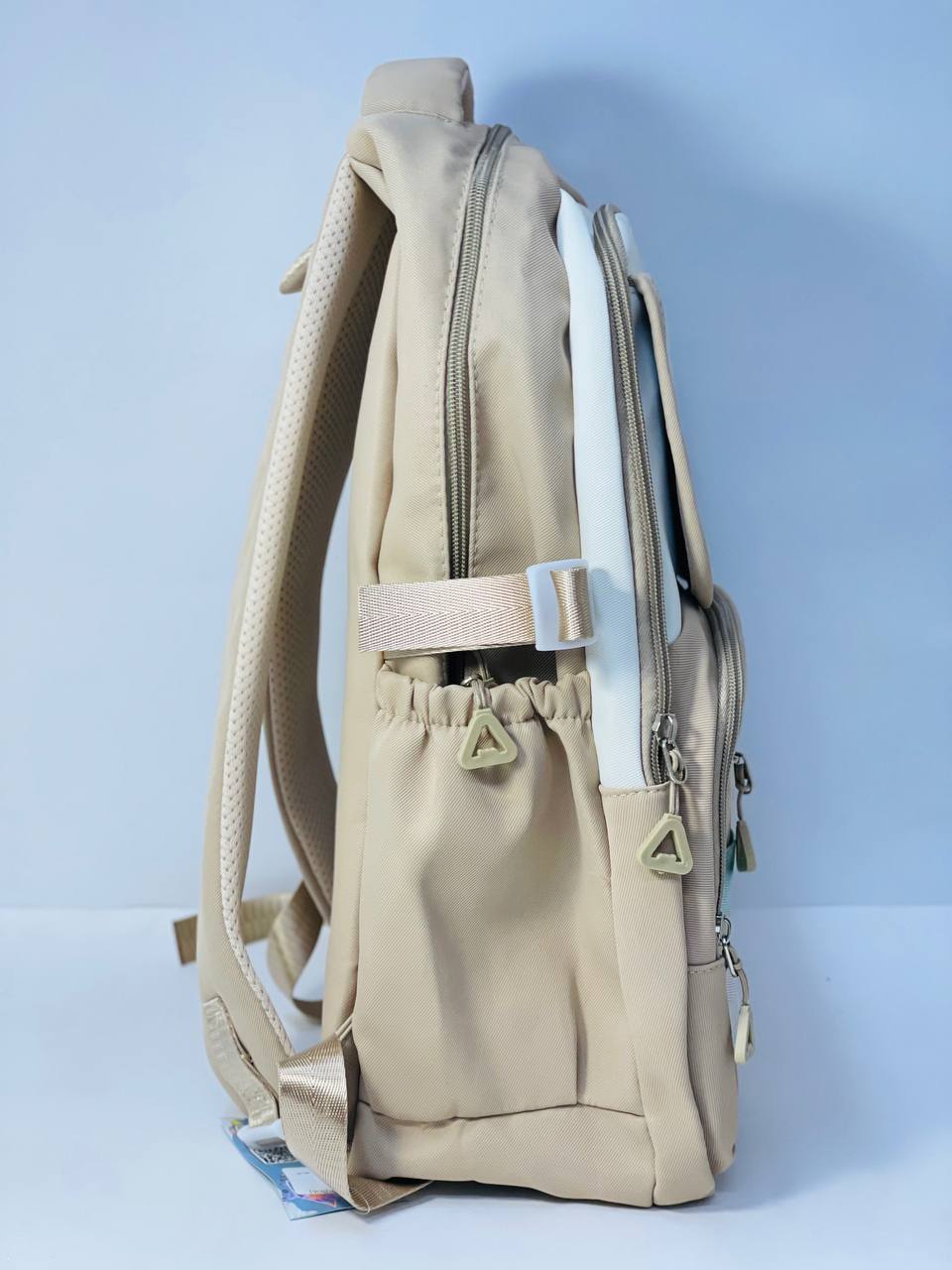 🎒🧳💼  الشنطة البناتي 👧🏻👧🏻🎒🎒