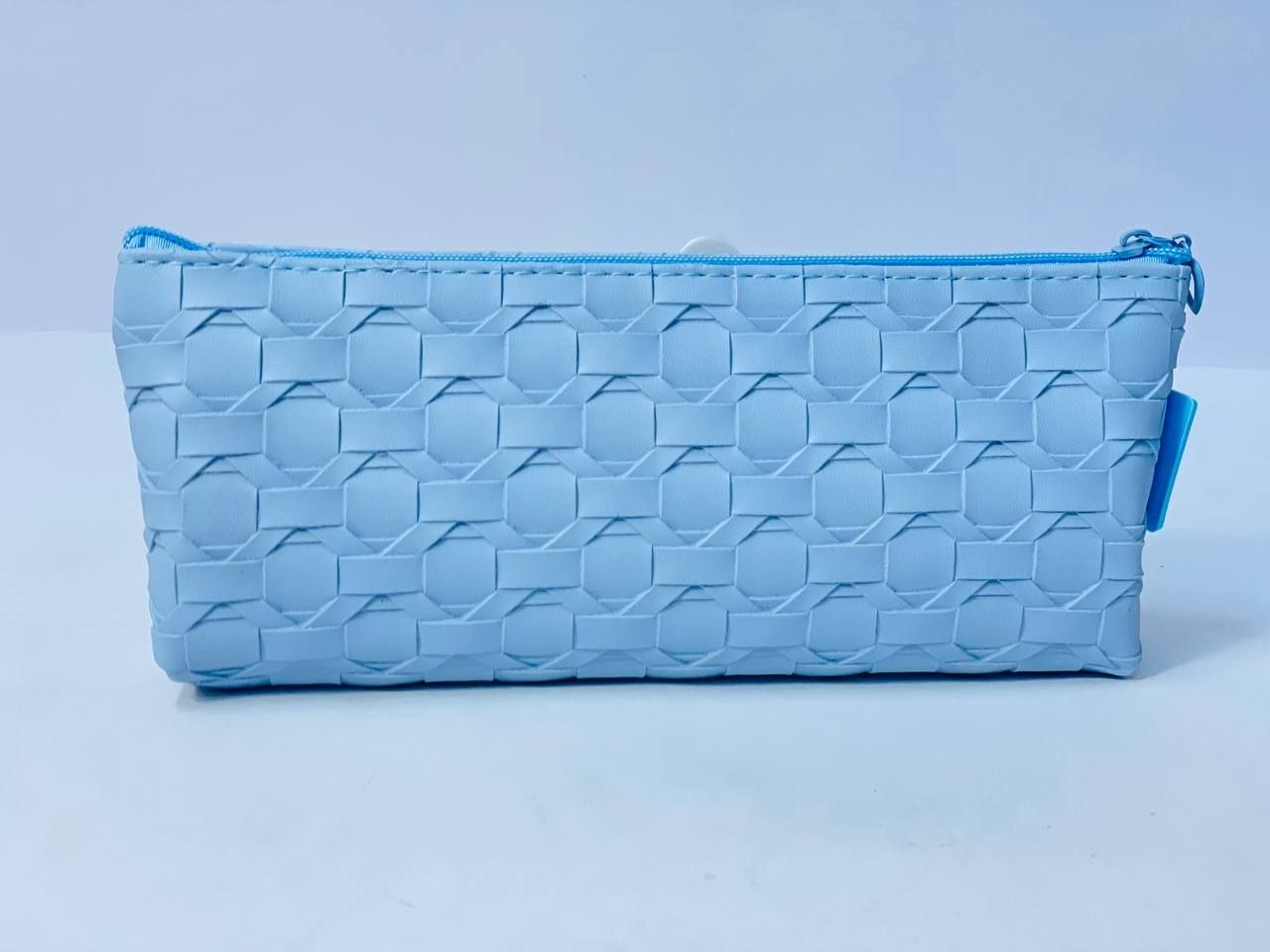 مقلمة R 🐰