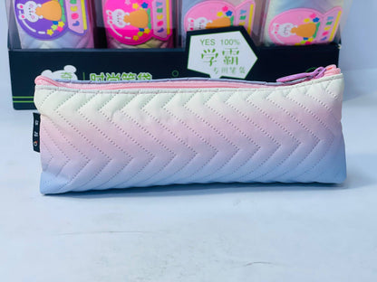 مقلمة LUCKY 🐰🐇