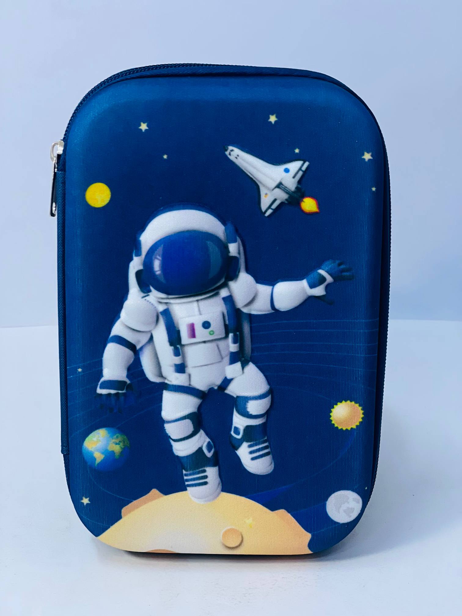 مقلمة رجل الفضاء 🧑🏻‍🚀🚀