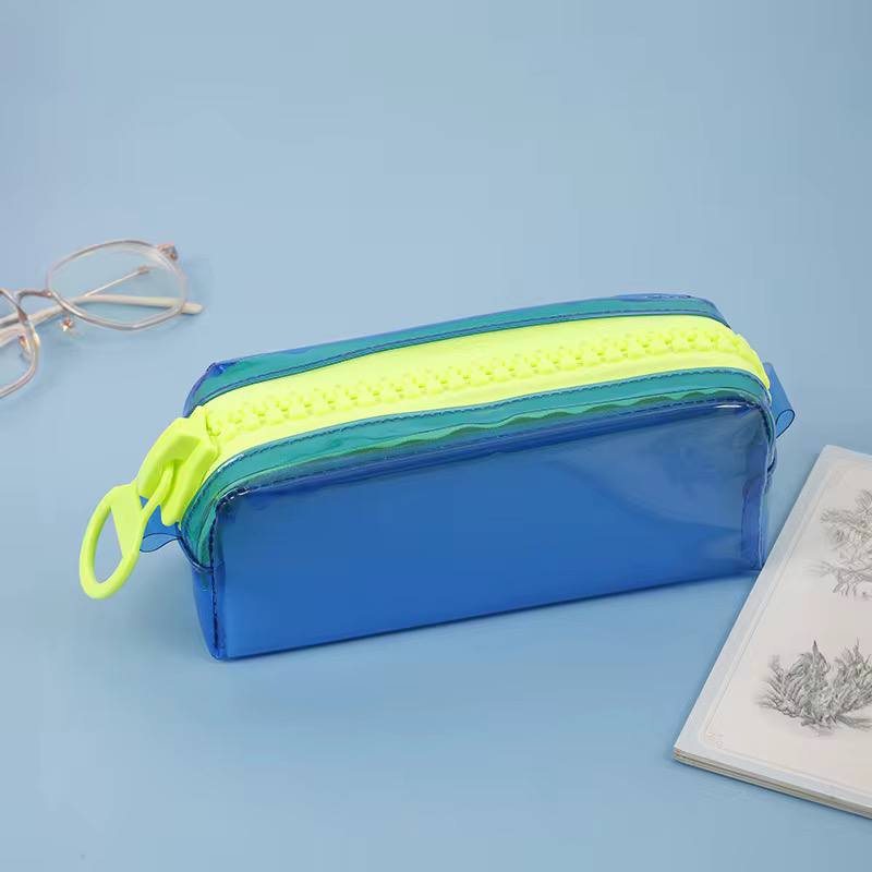 المقلمة البلاستيك بالالوان الفسفوري 👝