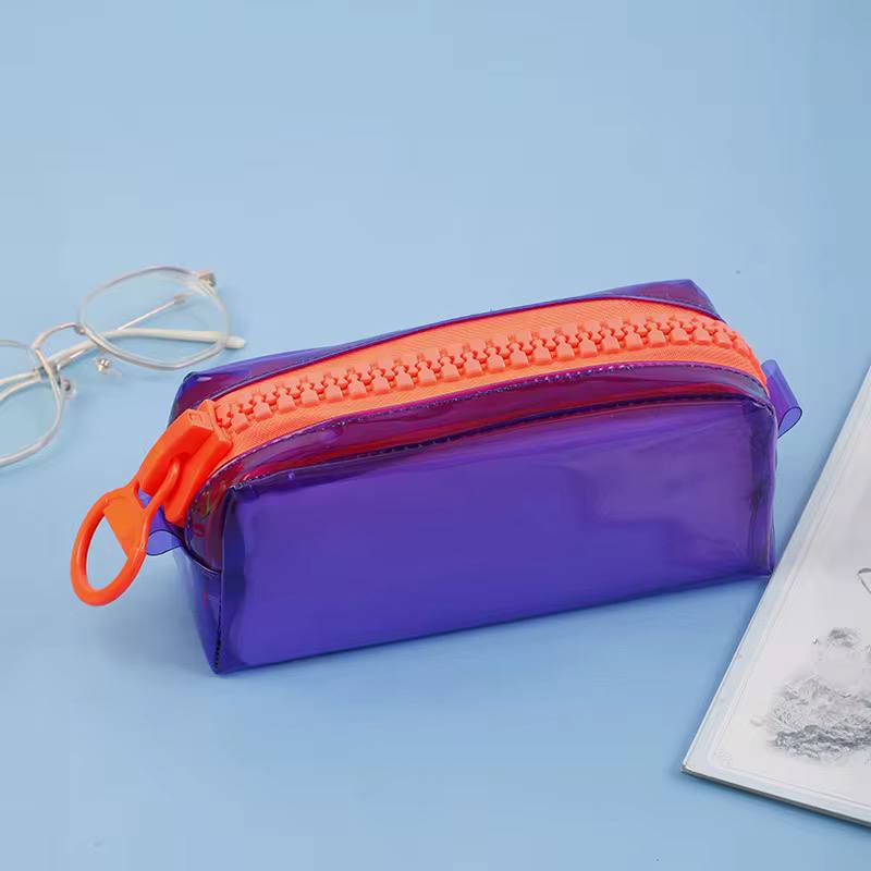المقلمة البلاستيك بالالوان الفسفوري 👝