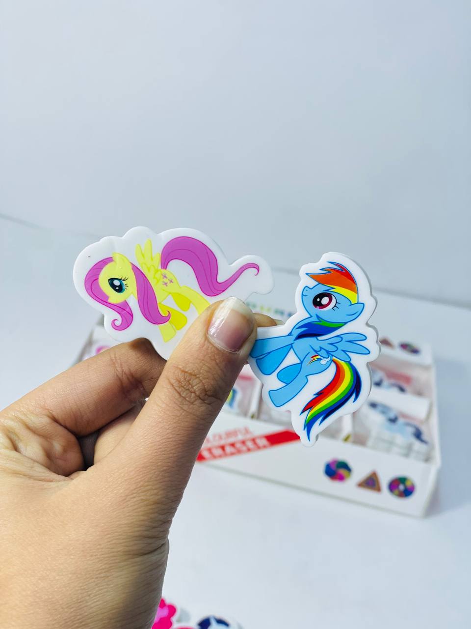 استيكة اليوني كورن 🦄🦄🦄◻️◻️
