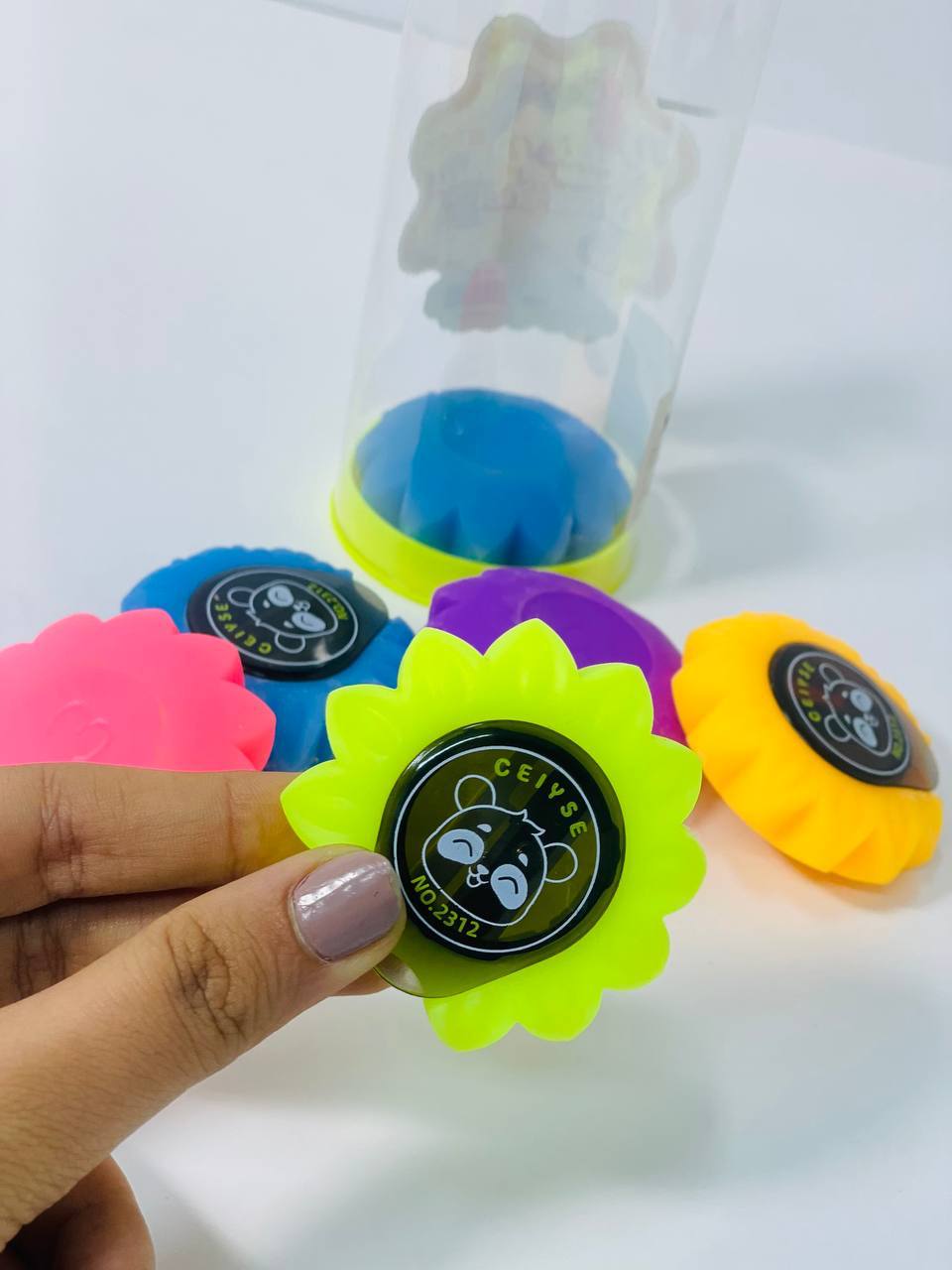 البراياوالاستيكة الوردة 🌸🏵️🌼