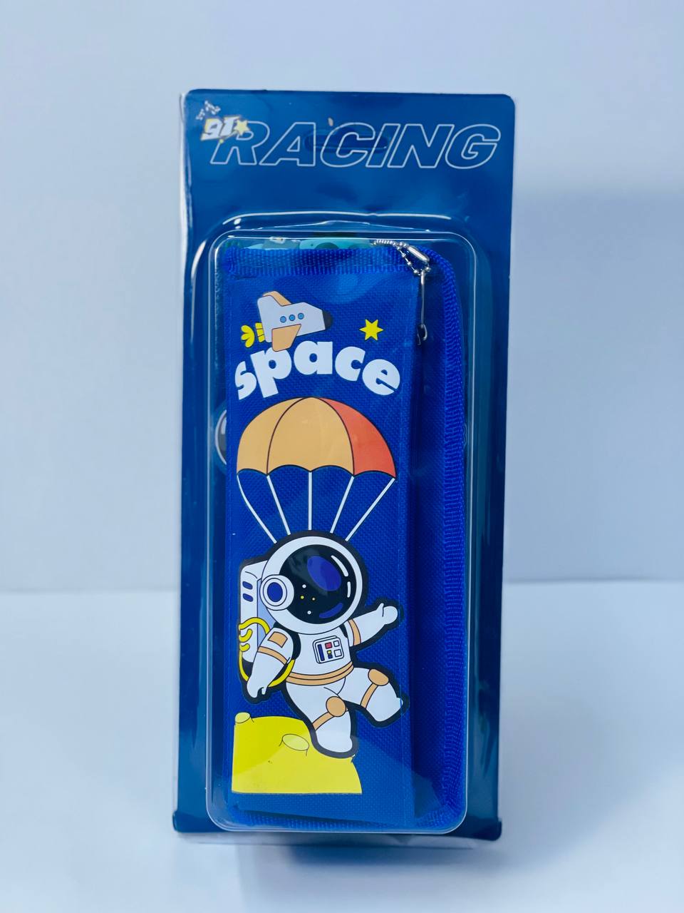 مقلمة رجل الفضاء 🧑🏻‍🚀