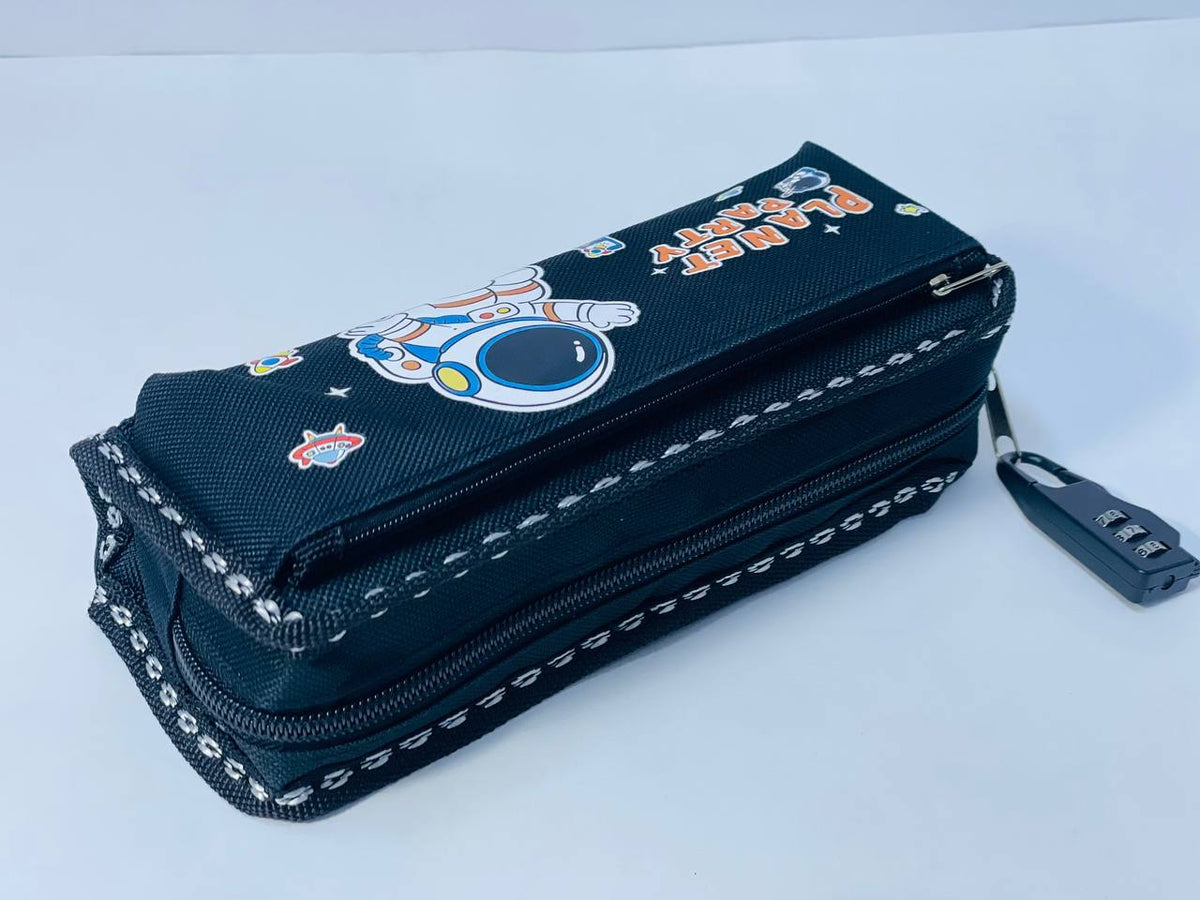 مقلمة رجل الفضاء 🧑🏻‍🚀