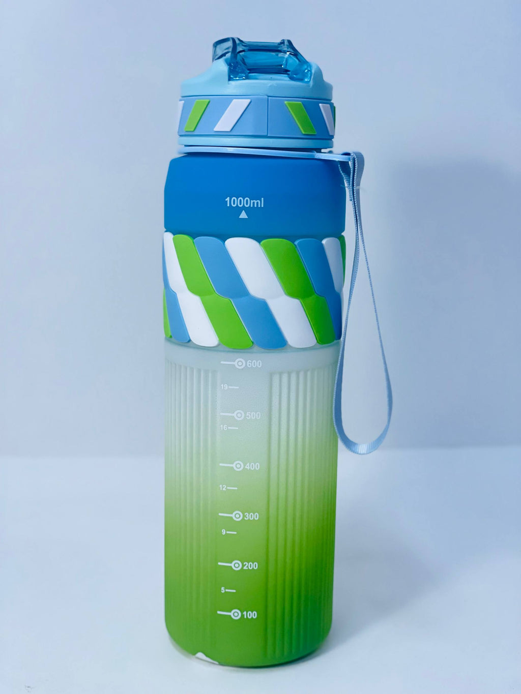 زجاجة المياه ❇️♻️☑️✨✨