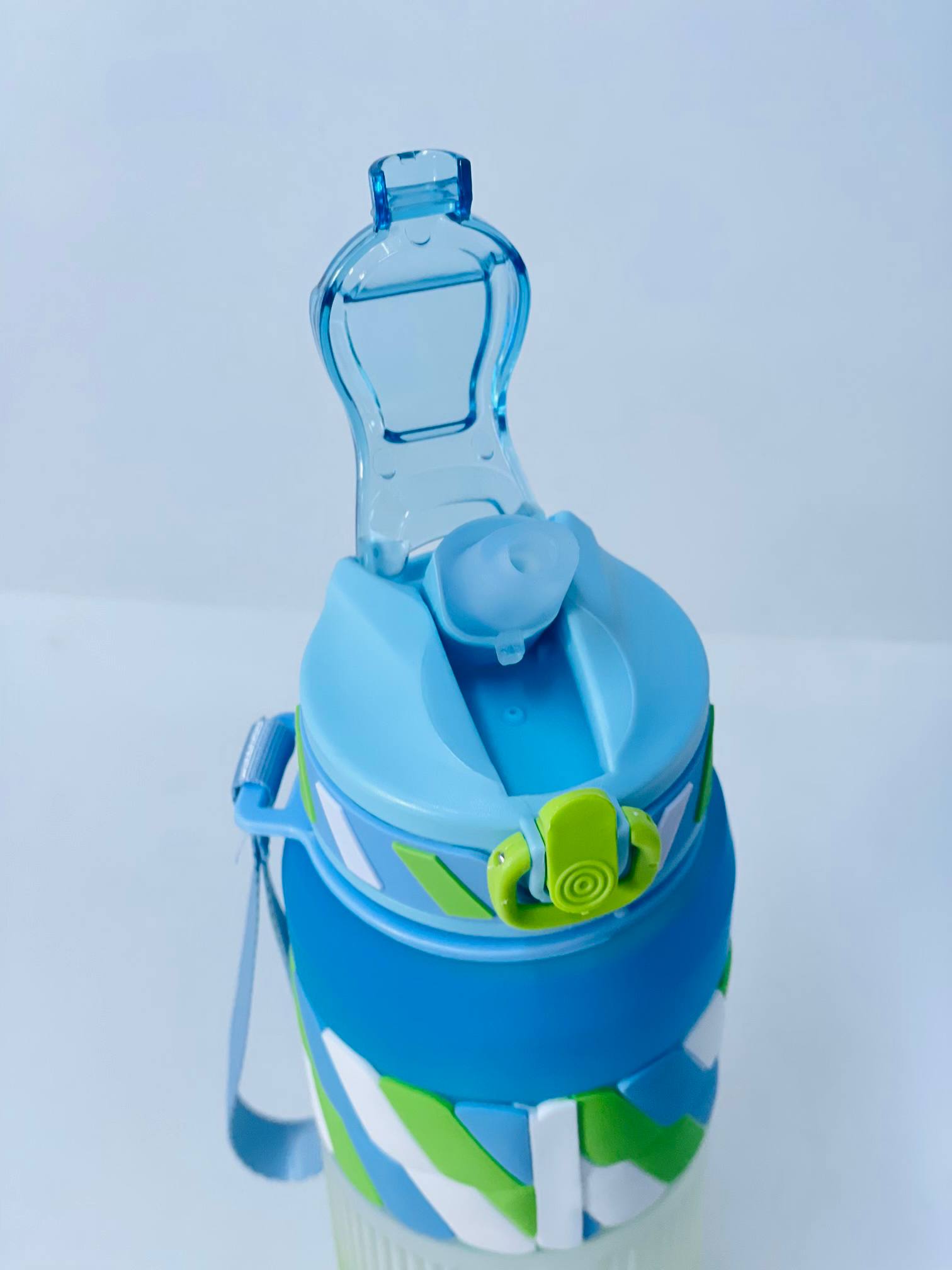 زجاجة المياه ❇️♻️☑️✨✨