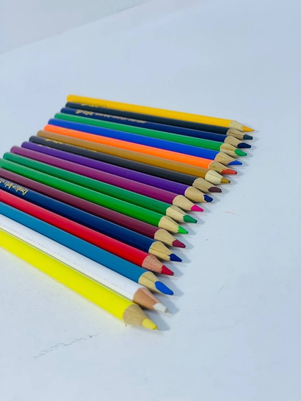 الوان خشب  MU HUI ١٨ لون