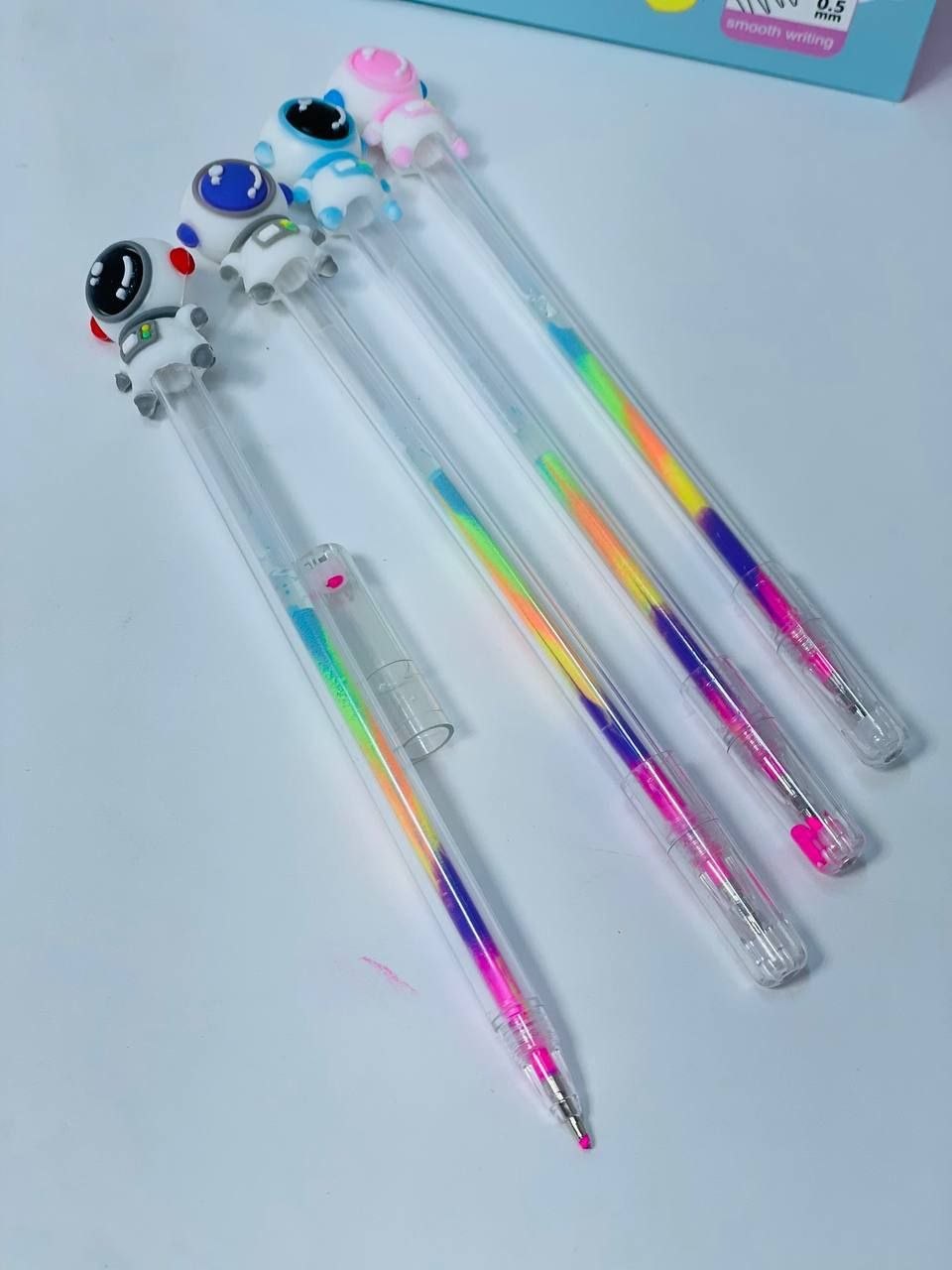 قلم رجل الفضاء 🧑🏻‍🚀🚀🚀📨