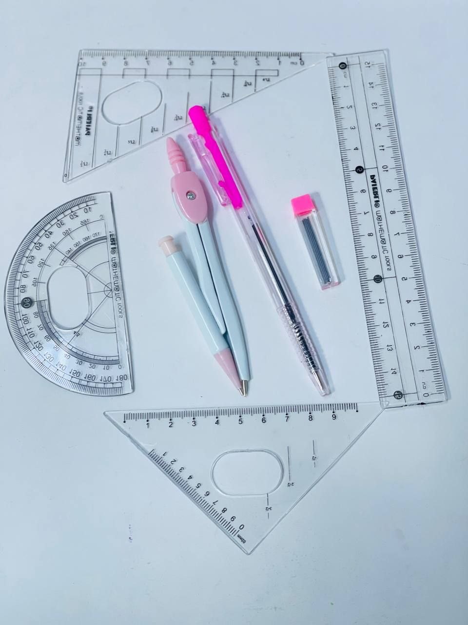 الطقم الهندسي كرومي 🐹🐹🐹🔱