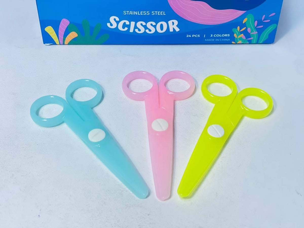 المقص البلاستيك ✂️✂️📝