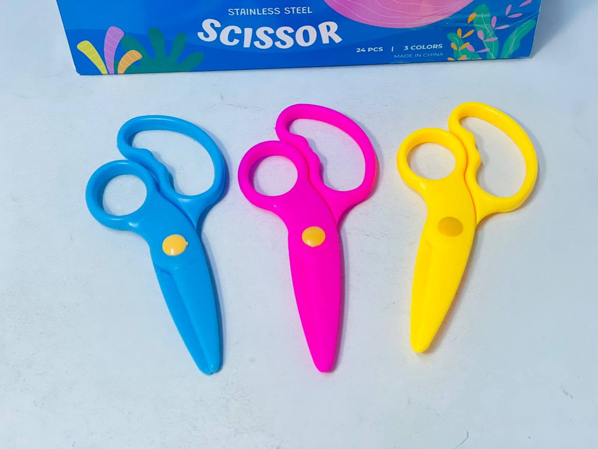 المقص البلاستيك ✂️✂️📝