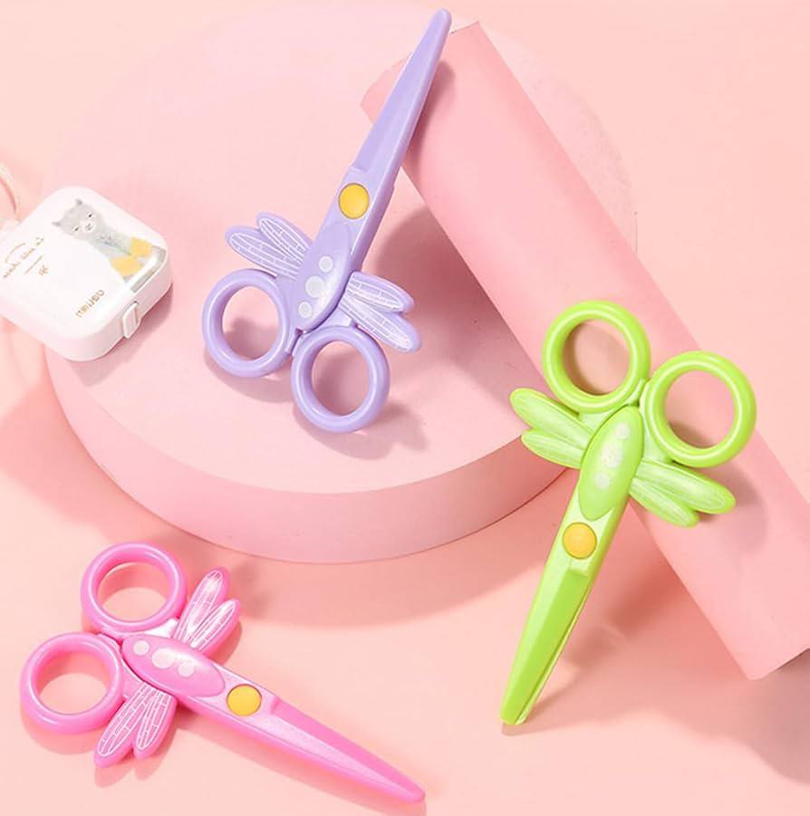 المقص البلاستيك ✂️✂️📝