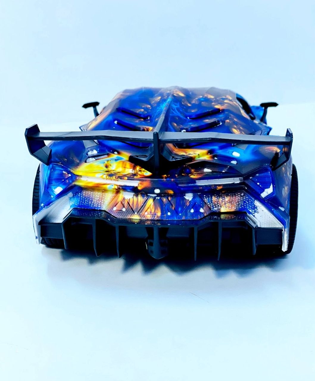 العربية الموديل 🏎️🏎️